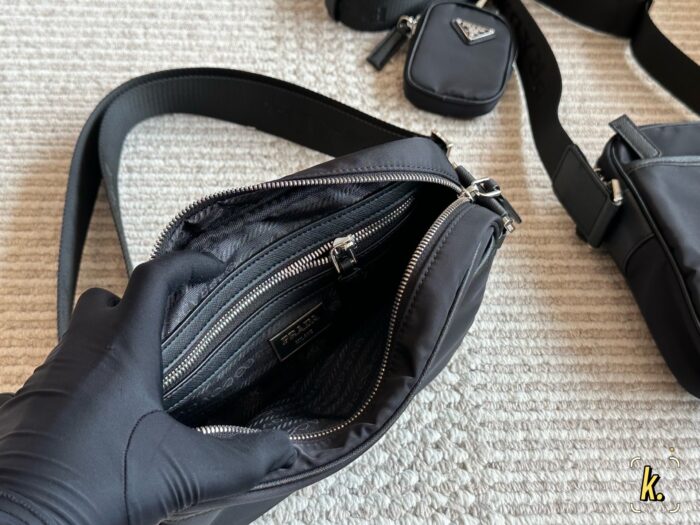 Prada New Camera Bag Imported Nylon, Minimalist Texture, Large Capacity - Image 5