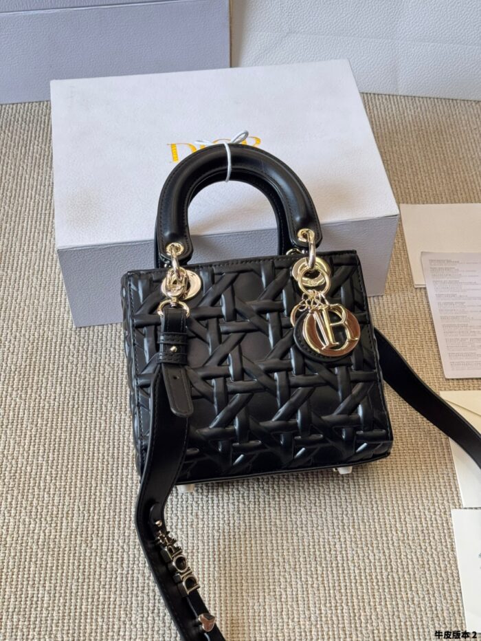 Dior Lady Lambskin Handbag Exquisite Lady-Like Style Stunning Hardware Adjustable Shoulder Strap - Image 4