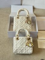 Dior Lady Lambskin Handbag Exquisite Lady-Like Style Stunning Hardware Adjustable Shoulder Strap - Image 14