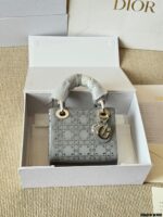 Dior Lady Dior 3-Compartment Silk Hot-Stamped Rhinestone Satin Bag Diamond Diamond-Patterned High-End Version - Image 4