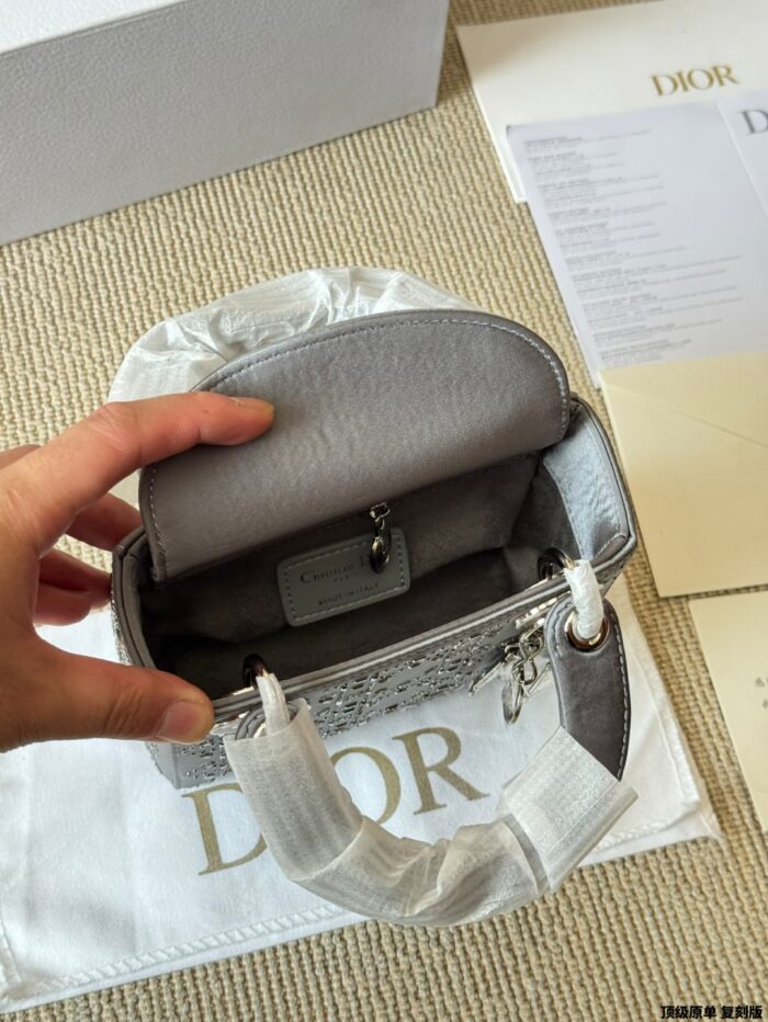 Dior Lady Dior 3-Compartment Silk Hot-Stamped Rhinestone Satin Bag Diamond Diamond-Patterned High-End Version - Image 9
