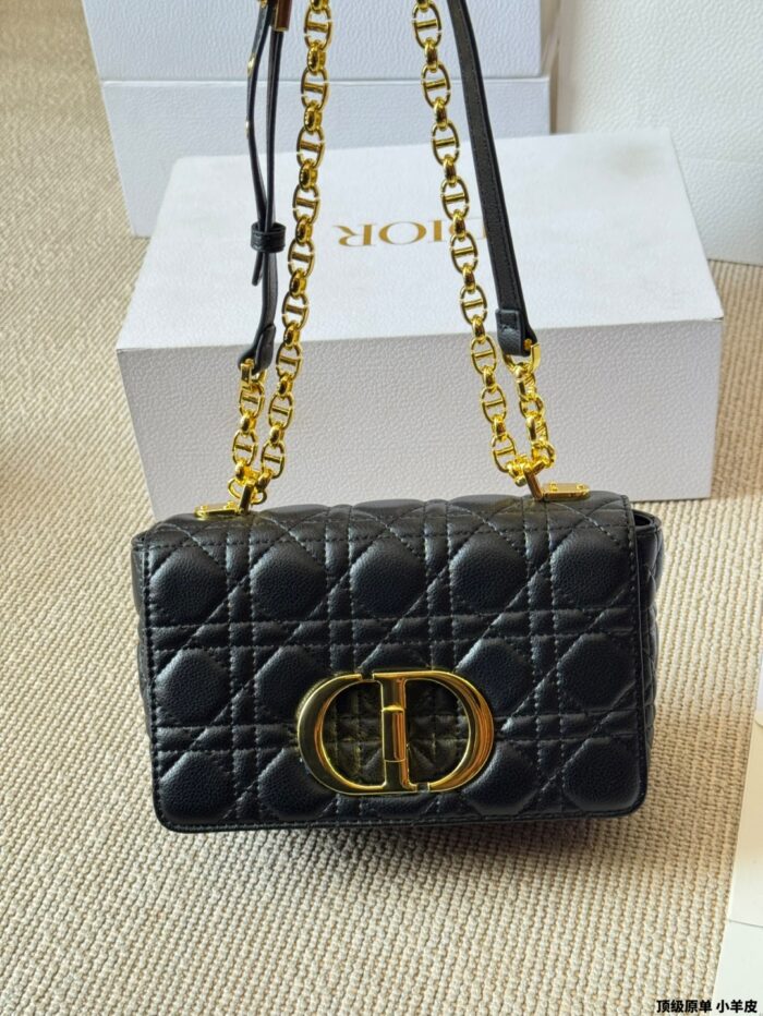 Dior Caro Chain Series Quadrant-Pattern Lambskin Chain Bag Multiple Carrying Options Generous Capacity - Image 4