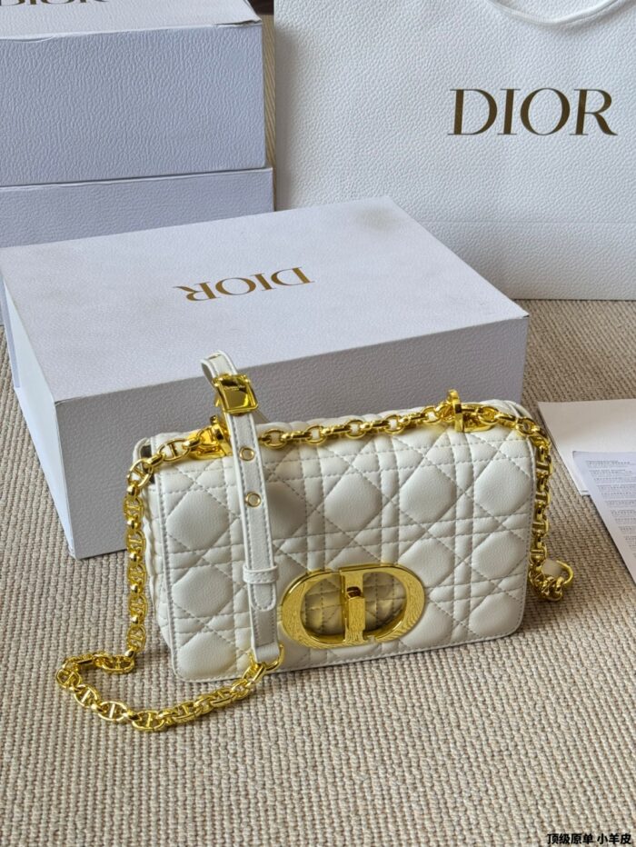 Dior Caro Chain Series Quadrant-Pattern Lambskin Chain Bag Multiple Carrying Options Generous Capacity - Image 8