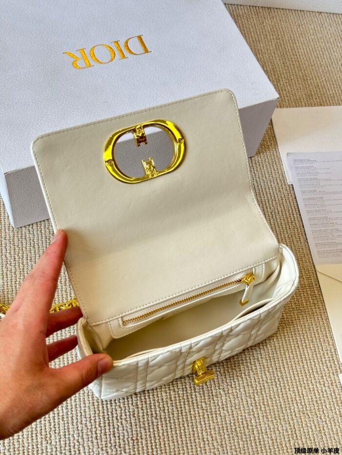 Dior Caro Chain Series Quadrant-Pattern Lambskin Chain Bag Multiple Carrying Options Generous Capacity - Image 9