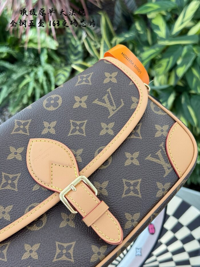 Louis Vuitton Diane Monogram Bag Runway Style Shoulder Crossbody Underarm Bag Floral Embroidered Shoulder Strap Full Steel Hardware Removable Shoulder Strap Complete Packaging - Image 6