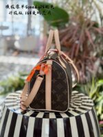 Louis Vuitton Speedy 25 Classic Monogram Adjustable Strap Practical Handbag/Shoulder Bag - Image 3