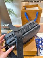 Louis Vuitton Steamer Series Black Floral Men'S Messenger Bag Leather Shoulder Strap With Chain Matte Black Hardware Dual-Layer Compartment - Image 8