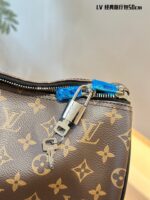Louis Vuitton Keepall Monogram Travel Bag - Practical, Large-Capacity Gym And Travel Bag - Image 3