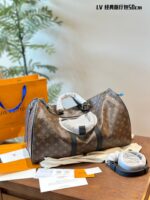 Louis Vuitton Keepall Monogram Travel Bag - Practical, Large-Capacity Gym And Travel Bag - Image 6
