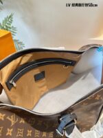 Louis Vuitton Keepall Monogram Travel Bag - Practical, Large-Capacity Gym And Travel Bag - Image 8