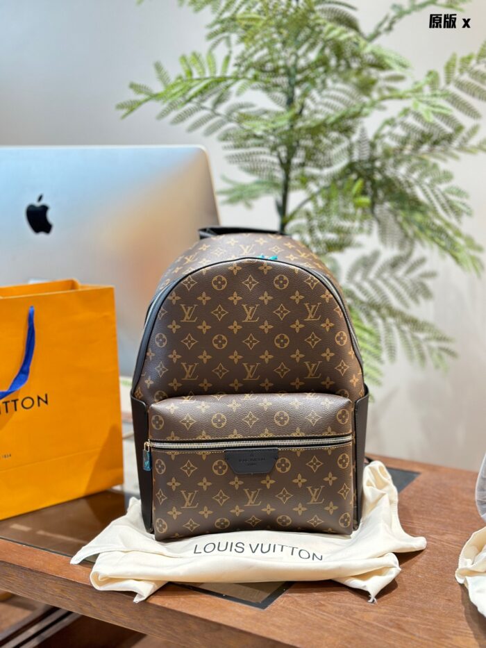 Louis Vuitton New Classic Backpack Letter Design Large Capacity Lightweight - Image 4