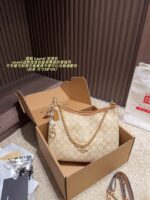 Coach Laurel Vintage Print Brown & Black Crossbody Bag With Chain Pendant - Handheld/Crossbody Commuter Bag - Image 10