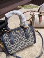 Tory Burch Boston Pillow Bag Retro Pattern Navy Blue Logo Fine-Grained Leather Wide Shoulder Strap Handheld Or Crossbody Generous Capacity - Image 5