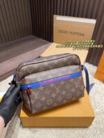 Louis Vuitton Messenger Crossbody Bag Trendy, Refined, And Professional - Image 5