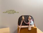 Louis Vuitton Monogram Shell Bag Sweet Yet Edgy, Versatile And Fashionable - Image 10