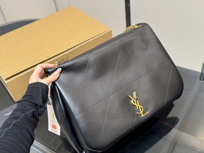 Saint Laurent Jamie Collection Chain Bag Sheepskin-Textured Metal Chain With Relaxed Design - Image 6