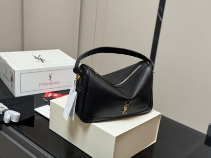 Yves Saint Laurent Camera Supple Bag Lunchbox Bag Minimalist Vintage Gold-Plated Zipper Multi-Wear Bag