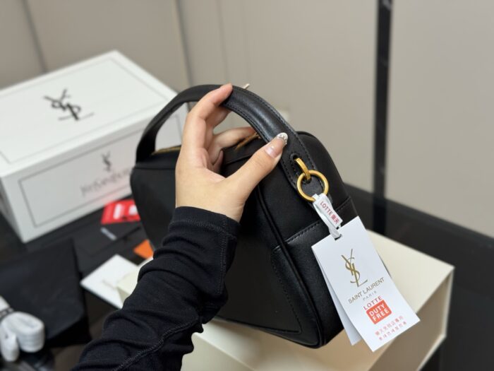 Yves Saint Laurent Camera Supple Bag Lunchbox Bag Minimalist Vintage Gold-Plated Zipper Multi-Wear Bag - Image 6