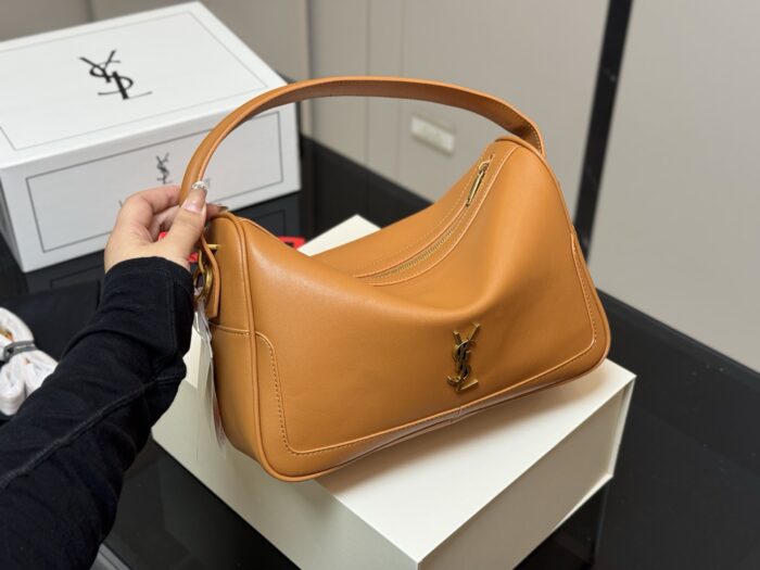 Yves Saint Laurent Camera Supple Bag Lunchbox Bag Minimalist Vintage Gold-Plated Zipper Multi-Wear Bag - Image 11