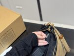 Coach Laurel Hobo Bag Dual-Strap Versatility Zipped Side Pocket - Image 5