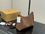Coach Laurel Series Hobo Bag Dual Shoulder Straps For Versatile Carrying Built-In Zipped Side Pocket