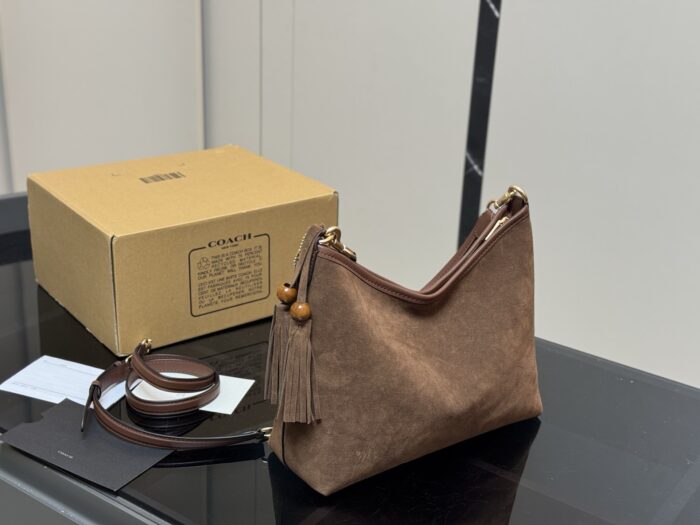 Coach Laurel Series Hobo Bag Dual Shoulder Straps For Versatile Carrying Built-In Zipped Side Pocket - Image 8