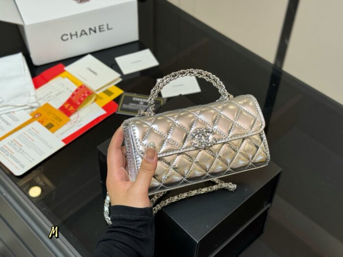 Chanel 23P Kelly Calfskin Diamond Quilted Chain Bag - Image 5
