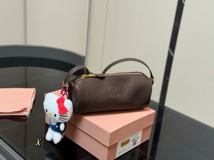 Miu Miu Suede Pencil Case Silky-Soft Texture Colours Straight From A K-Drama Heroine'S Wardrobe - Image 11