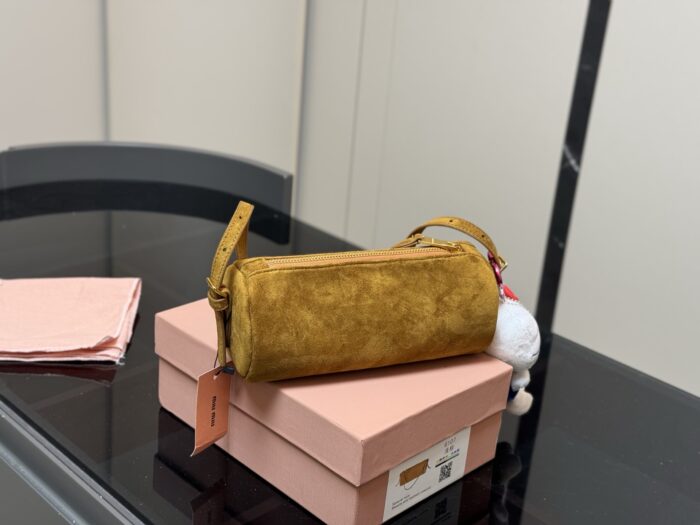 Miu Miu Suede Pencil Case Bag Soft And Supple Texture Korean Drama Heroine Style - Image 7