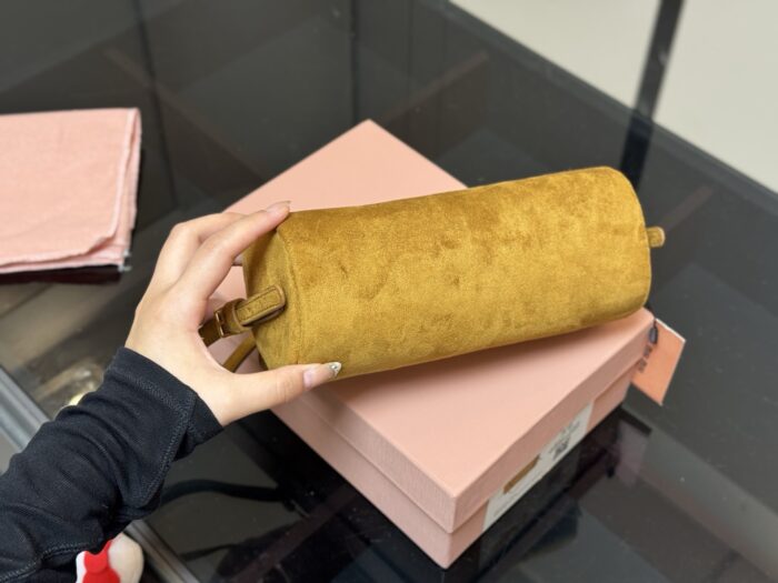 Miu Miu Suede Pencil Case Bag Soft And Supple Texture Korean Drama Heroine Style - Image 8