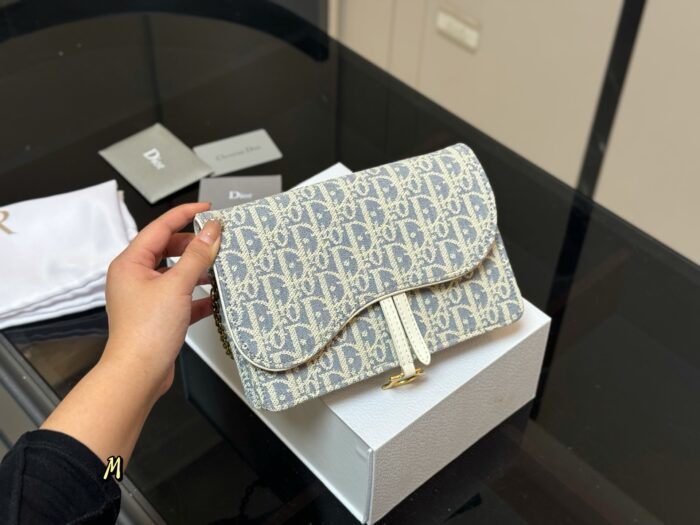 Dior Vintage Monogram Chain Bag Woc - Retro And Exquisite, Can Be Carried As A Clutch Or Crossbody - Image 2