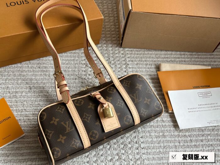 Louis Vuitton Hangon Bowling Bag Monogram Large Capacity - Image 4