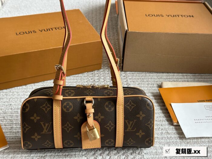 Louis Vuitton Hangon Bowling Bag Monogram Large Capacity - Image 11