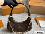 Louis Vuitton Catchy Little Darling Underarm Shoulder Crossbody Handbag Vegetable-Tanned Leather Shoulder Strap Generous Capacity Complete Gift Box Packaging - Image 6
