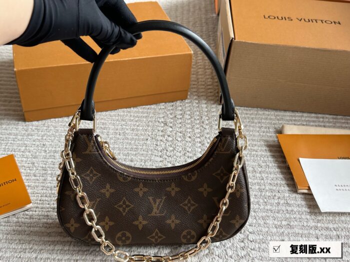 Louis Vuitton Catchy Little Darling Underarm Shoulder Crossbody Handbag Vegetable-Tanned Leather Shoulder Strap Generous Capacity Complete Gift Box Packaging - Image 6