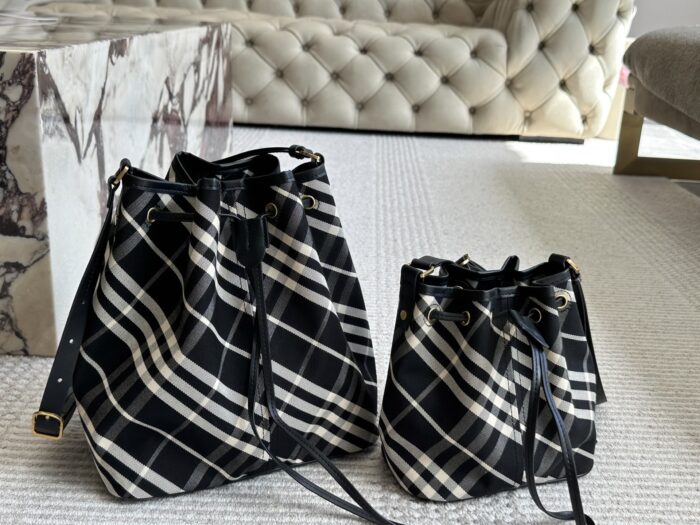 Burberry Women'S Check Bucket Bag Genuine Leather And Canvas Ultra-Lightweight And Practical Exquisite Craftsmanship - Image 13
