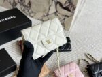 Chanel Classic Short Lambskin Full-Leather Wallet - Image 6