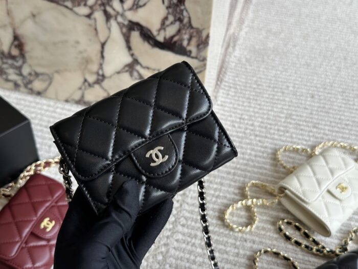 Chanel Classic Short Lambskin Full-Leather Quilted Wallet - Image 7