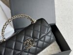 Chanel 23 Kelly Caviar Calfskin Phone Pouch - Handheld Or Crossbody - Image 4