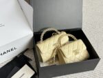 Chanel 23 Kelly Caviar Calfskin Phone Pouch - Handheld Or Crossbody - Image 15