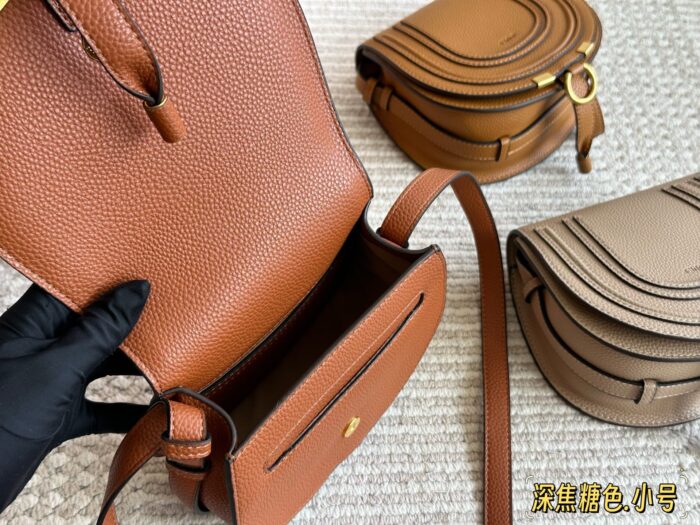Chloé Marcie Classic Saddle Silhouette Full-Grain Soft Leather Practical Lightweight Bag - Image 9