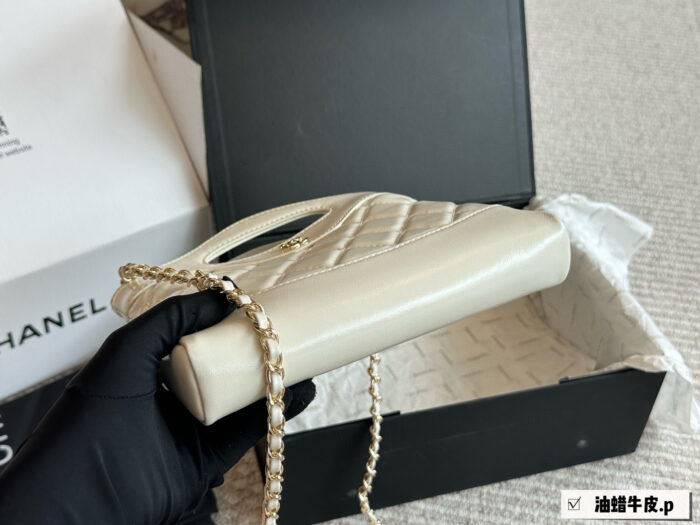 Chanel 31 Bag Nano Waxed Leather Diamond Quilted Chain Bag: Durable And Roomy. - Image 5