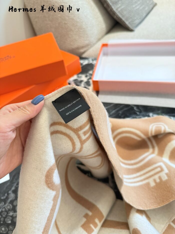 Hermès Key Pattern Cashmere Scarf Winter'S High Value-For-Money Choice - Image 4