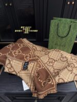 Gucci Double-Sided Pure Cashmere Scarf - Image 5