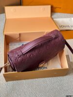 Louis Vuitton Pochette Métis 3D Embossed Top-Grain Calfskin Messenger Bag - Image 4