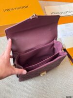 Louis Vuitton Pochette Métis 3D Embossed Top-Grain Calfskin Messenger Bag - Image 9
