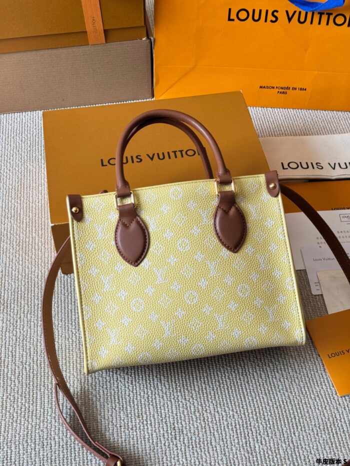Louis Vuitton Onthego Jungle Bag Lightweight, Spacious And Versatile For Daily Commutes - Image 2