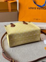 Louis Vuitton Onthego Jungle Bag Lightweight, Spacious And Versatile For Daily Commutes - Image 4