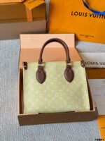 Louis Vuitton Onthego Jungle Bag Lightweight, Spacious And Versatile For Daily Commutes - Image 7