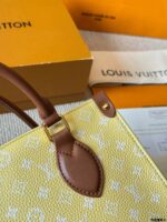 Louis Vuitton Onthego Jungle Bag Lightweight, Spacious And Versatile For Daily Commutes - Image 8